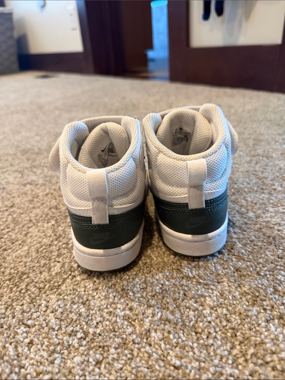 NWOT**Nike Kids Sneakers in White and Dark Green - Picture 3 of 5